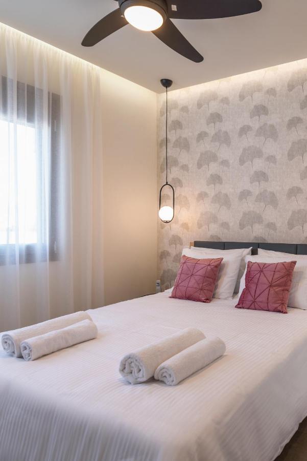 Deluxe Suites Irianna - In The Heart Of Old Town Heraklion  Exterior photo